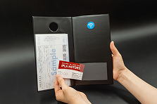 イメージ：もちろん名刺ポケットも